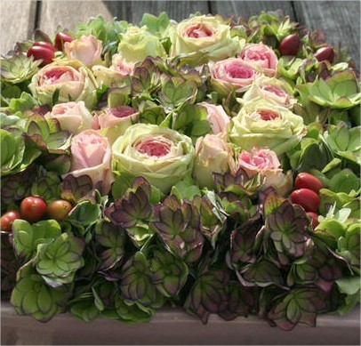 Bloemschikken met hortensia en rozen - bloemstuk maken met handleiding als online cursus