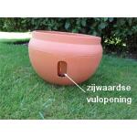 Hangende bloempot met waterreservoir